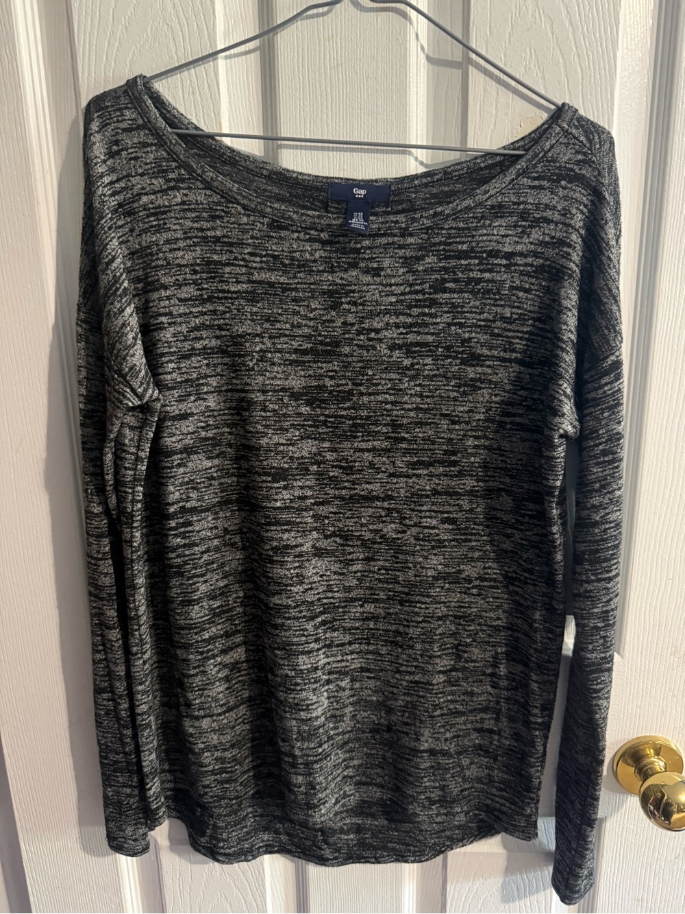 GAP Women's Long Sleeve Marled Black & Gray Crew Top